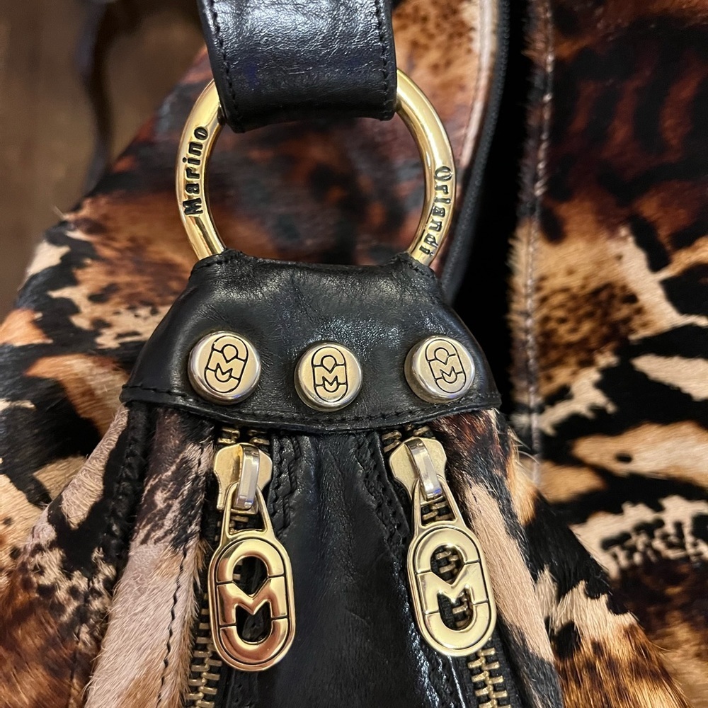 👜 Marino Orlandi Italian Classic Black Leather & Shorthair Fur Bucket Sling Bag - Picture 5 of 17